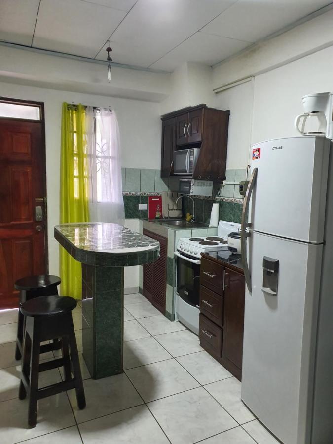 Limon Condos Near Lio Intl Airport - 777L , Self Check-In Exterior foto